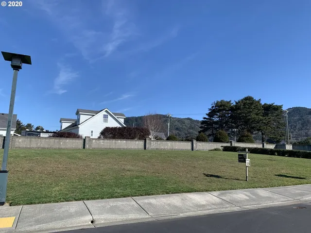 $240,000 | 0 Sea Ct Lane, Brookings, OR 97415