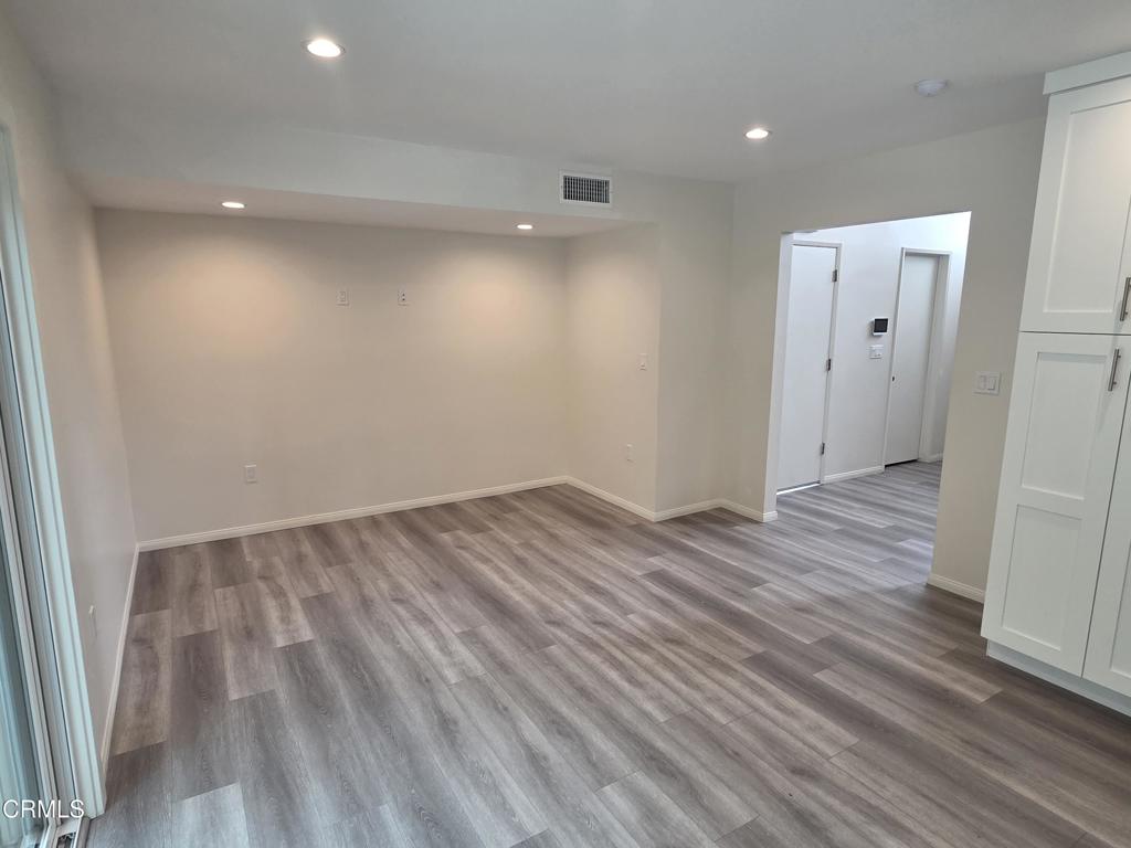 2915 Hopeton Road La Crescenta, CA 91214 - Photo 9 of 28 9 dining