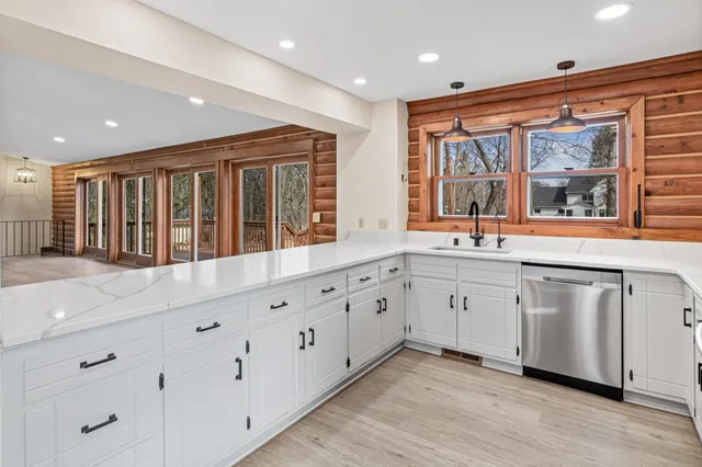 $530,000 | 24800 Wiltsey Lane, Shorewood, MN 55331