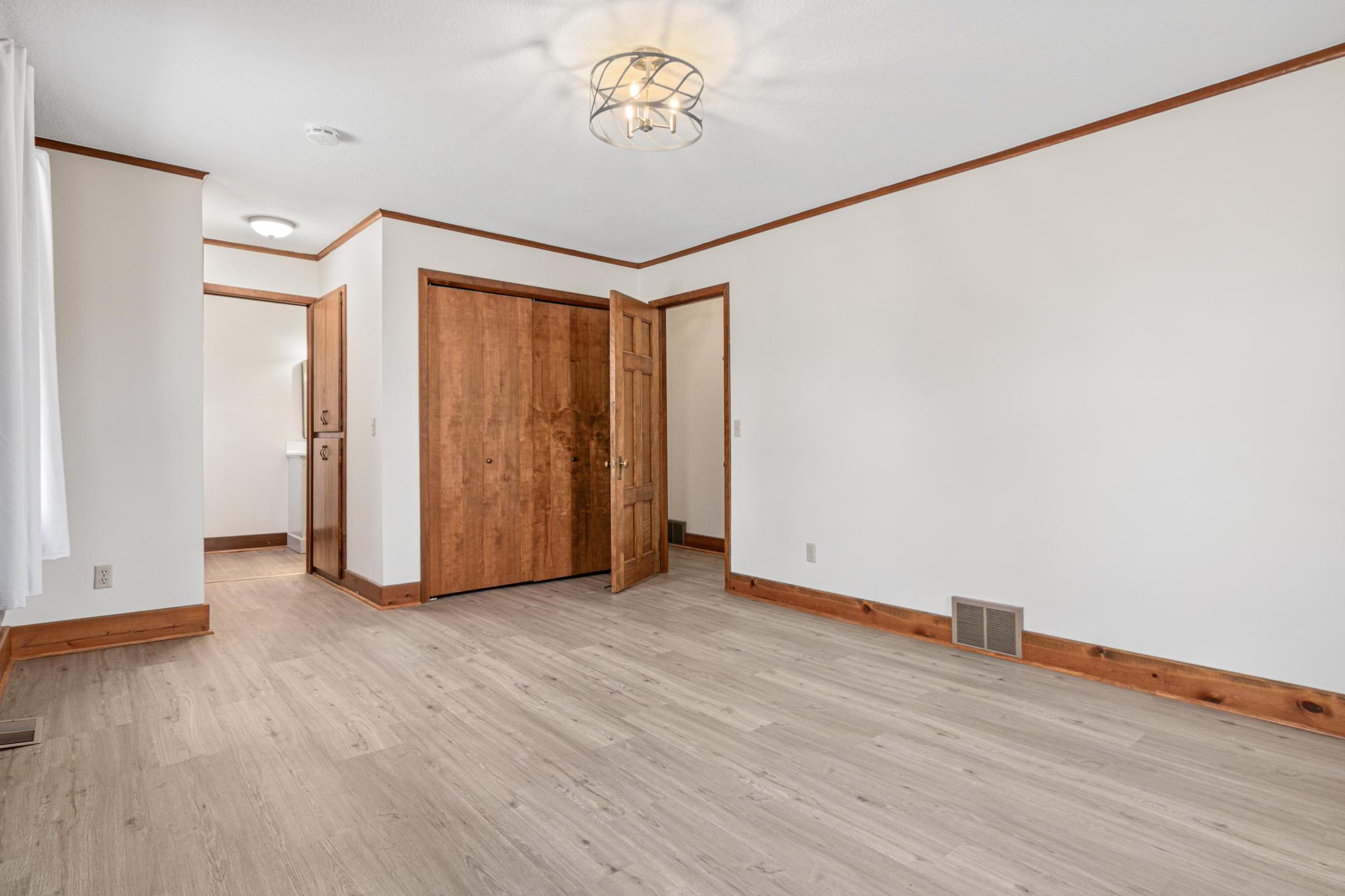 24800 Wiltsey Lane Excelsior, MN 55331 - Photo 13 of 37