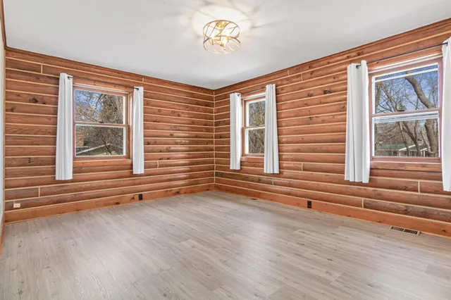 $530,000 | 24800 Wiltsey Lane, Shorewood, MN 55331