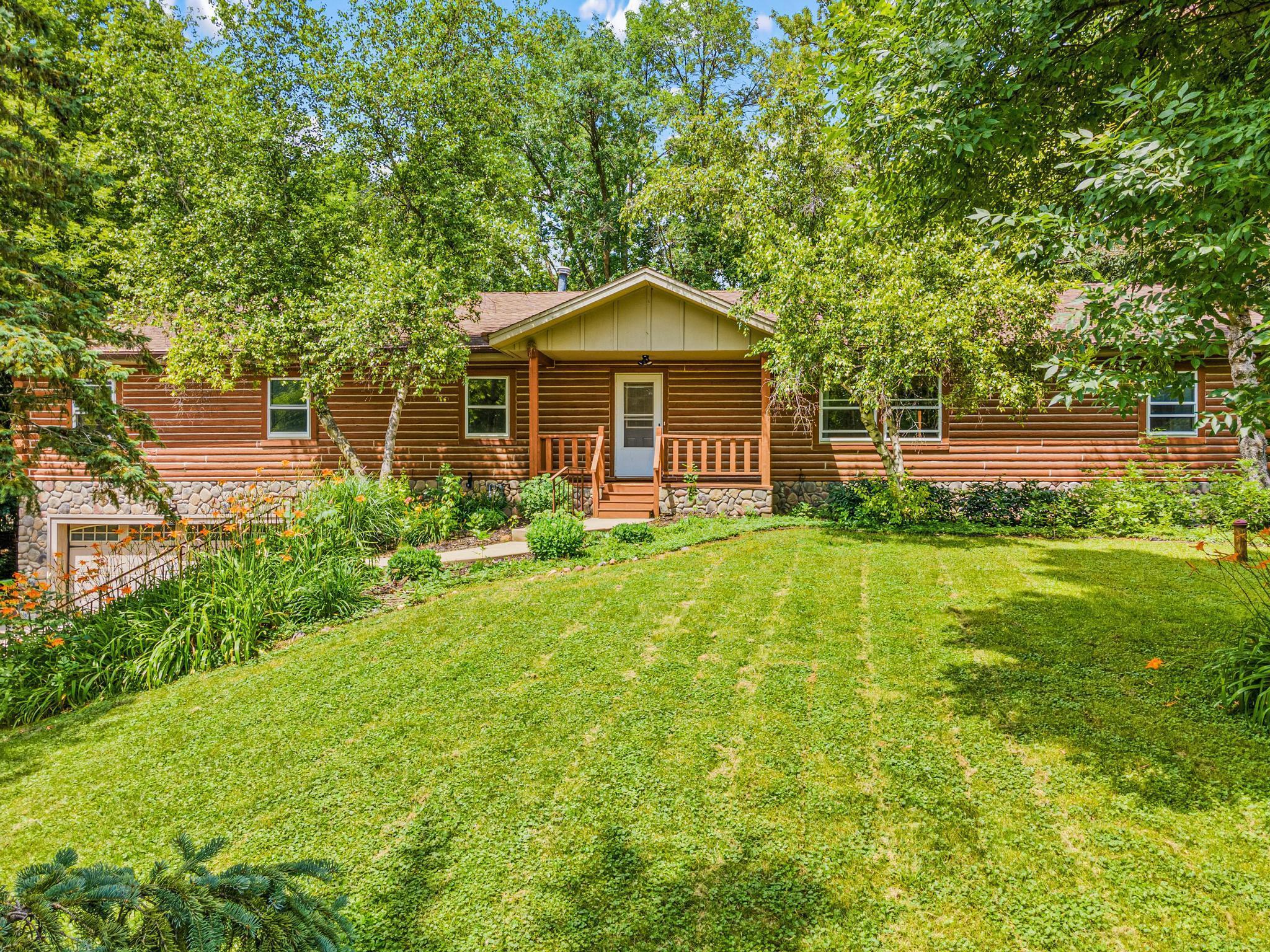 24800 Wiltsey Lane Excelsior, MN 55331 - Photo 3 of 37