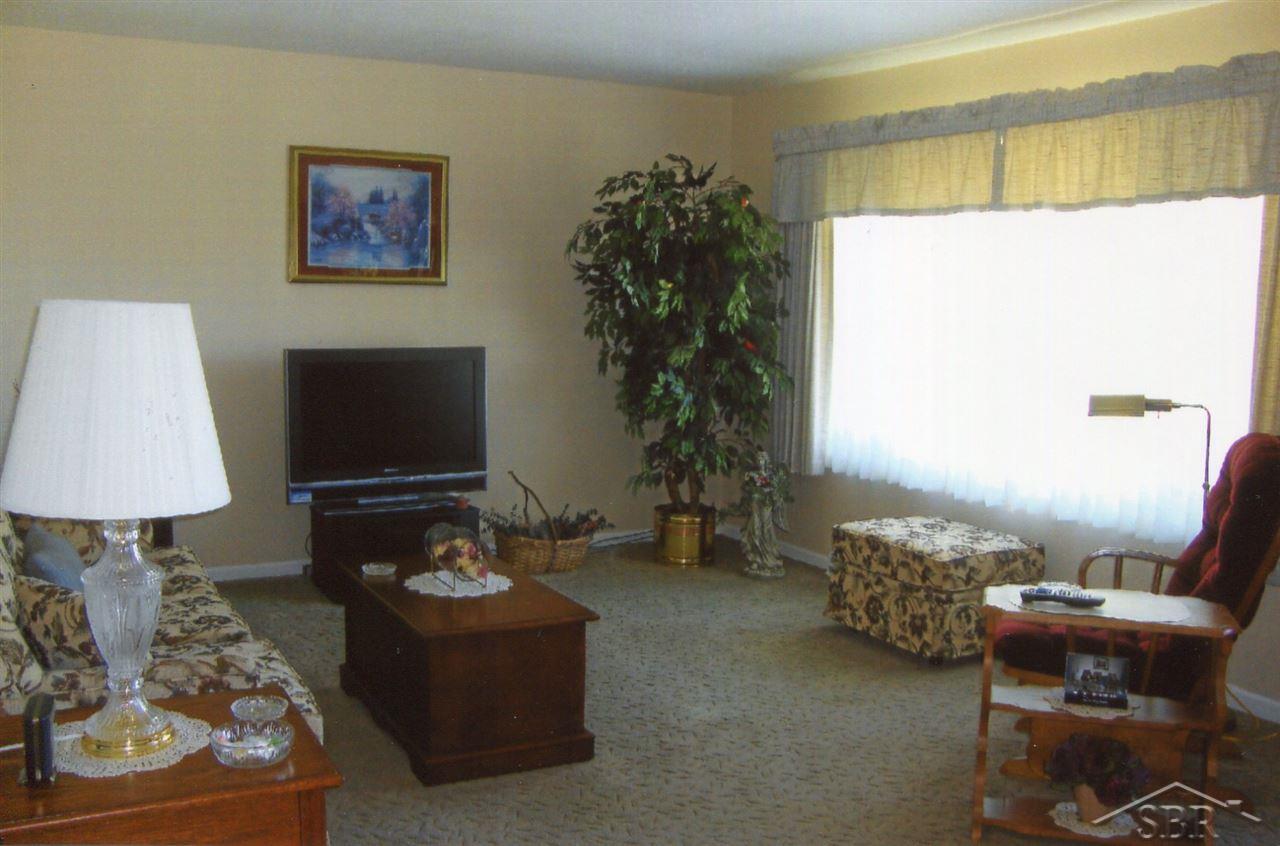 8454 South Reese Road Birch Run, MI 48415 - Photo 8 of 12 31258040-7.JPG