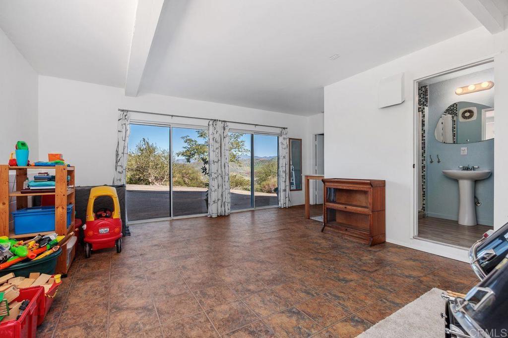 31424 Lilac Road Valley Center, CA 92082 - Photo 40 of 45