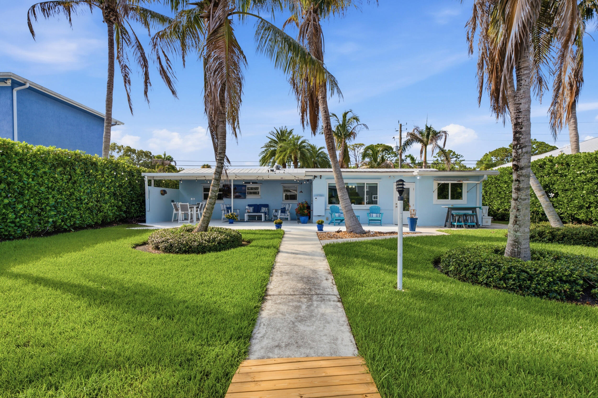 1719 Southwest Dyer Point Road Palm City, FL 34990 - Photo 34 of 44 37_smg02097