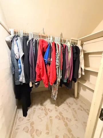 a view of utility room