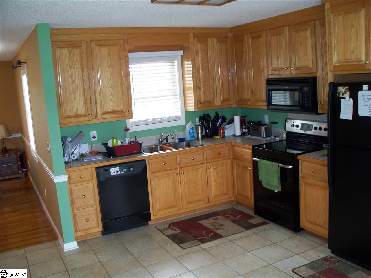235 Bryant Road Pelzer, SC 29669 - Photo 5 of 23