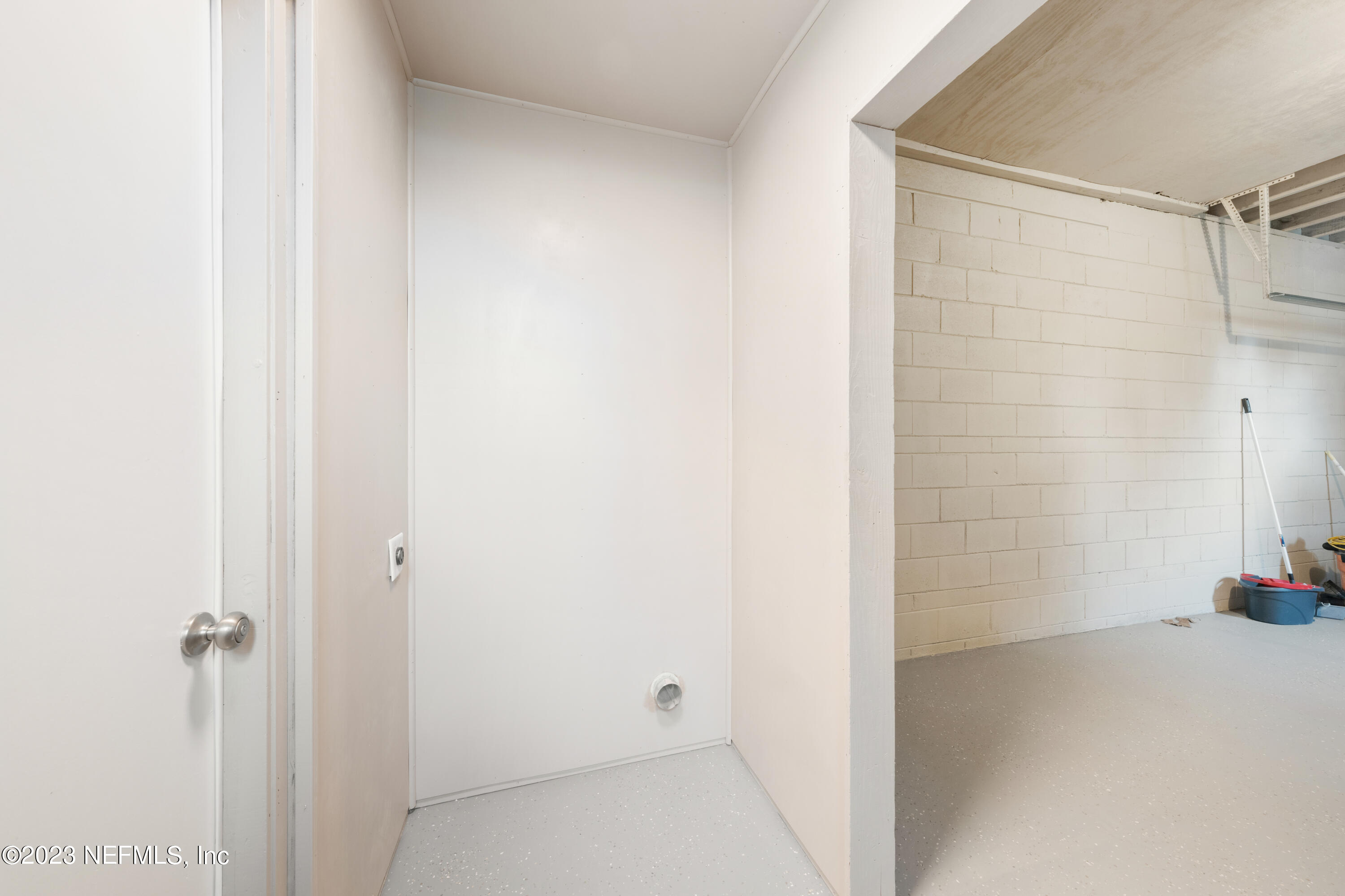 2704 Devonwood Road Jacksonville, FL 32211 - Photo 28 of 31 a view of small space
