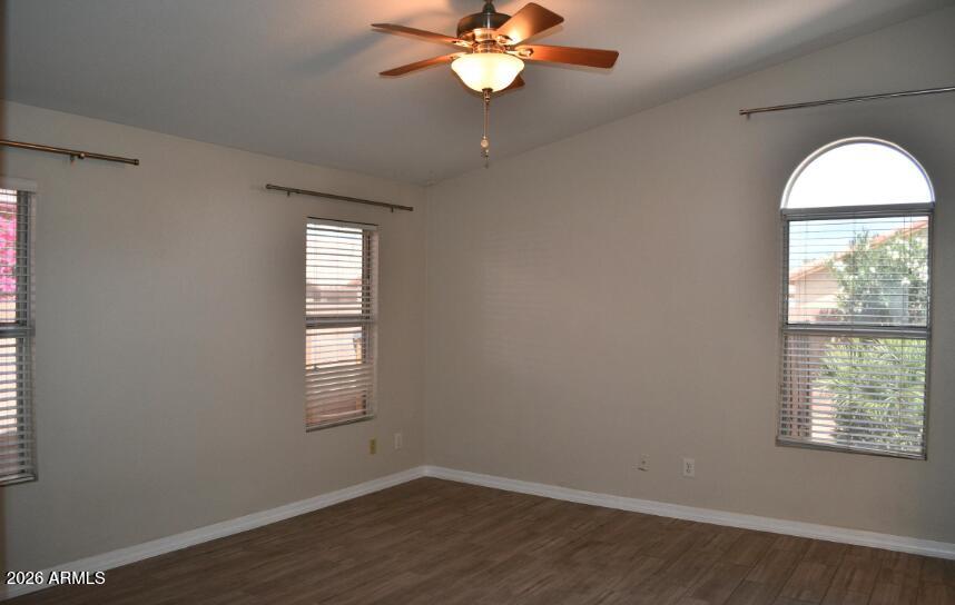 1476 East Silver Creek Road Gilbert, AZ 85296 - Photo 11 of 23 11-1476 E Silver Creek Road