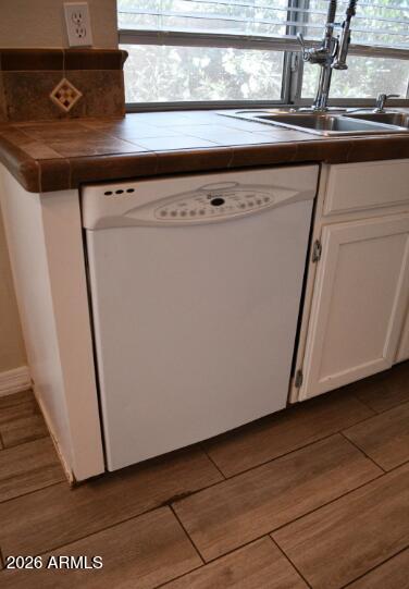 1476 East Silver Creek Road Gilbert, AZ 85296 - Photo 6 of 23 06-1476 E Silver Creek Road