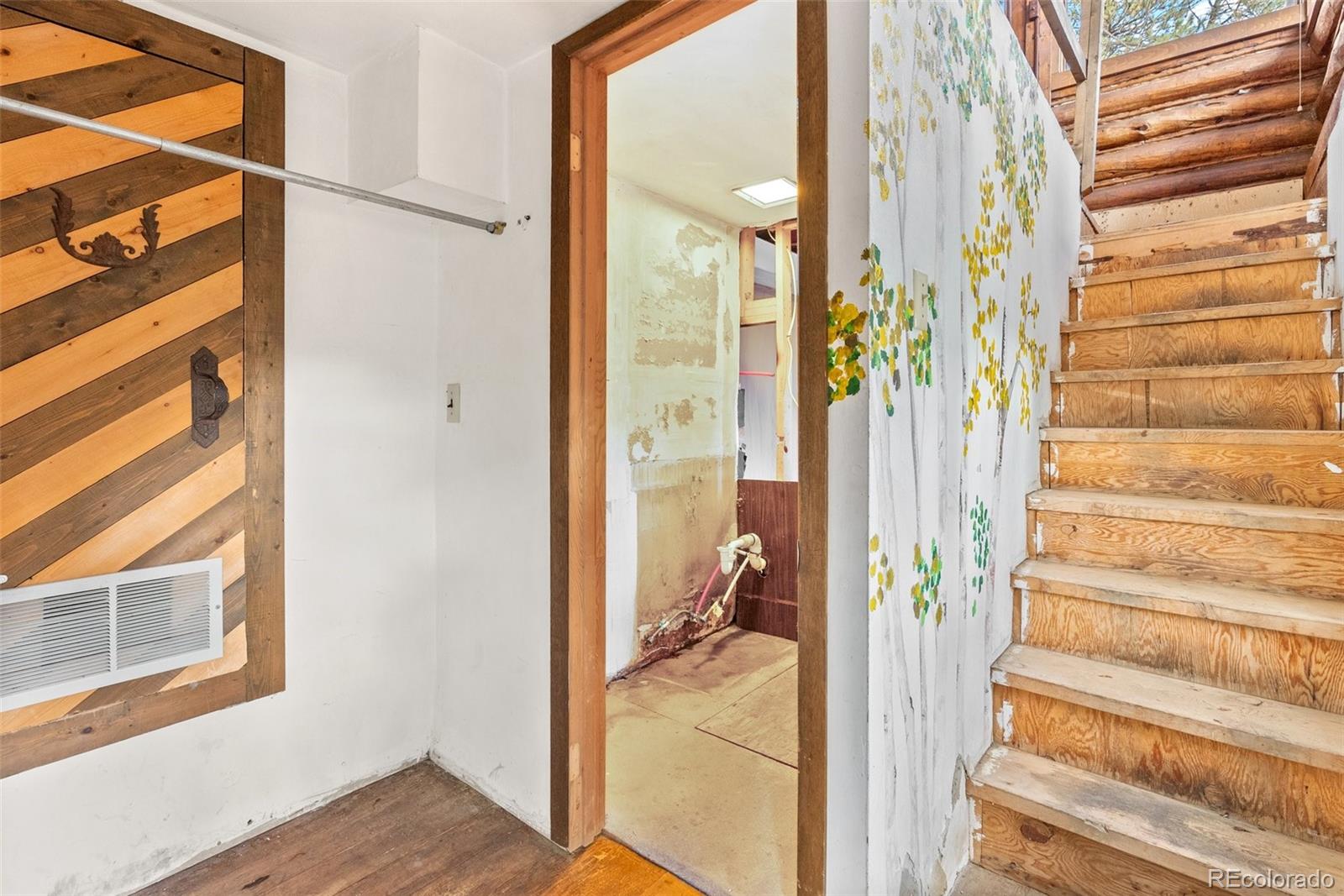 20650 Seminole Road Indian Hills, CO 80454 - Photo 14 of 30