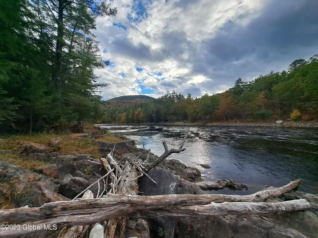 $699,900 | 13.2 Friends Lake Road, Chestertown, NY 12817