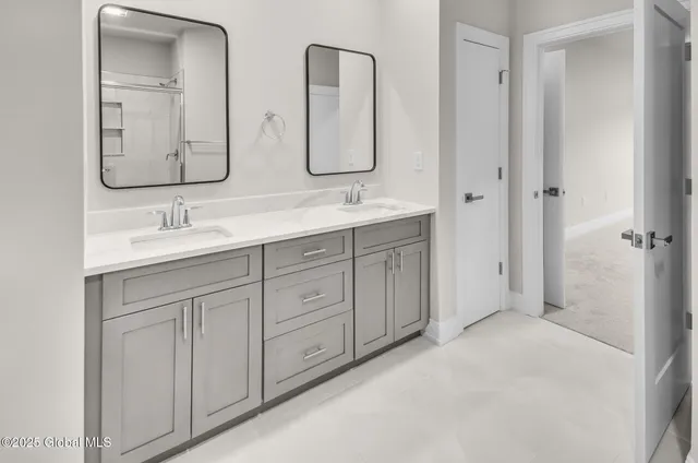 $469,900 | 601 Valley Pointe Drive, Niskayuna, NY 12309