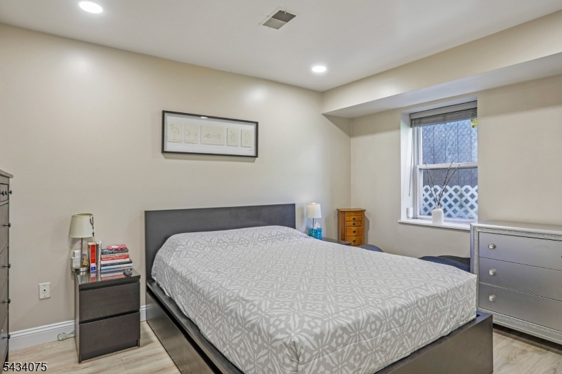 272 Walnut Street, Unit 6D Newark, NJ 07105 - Photo 14 of 24