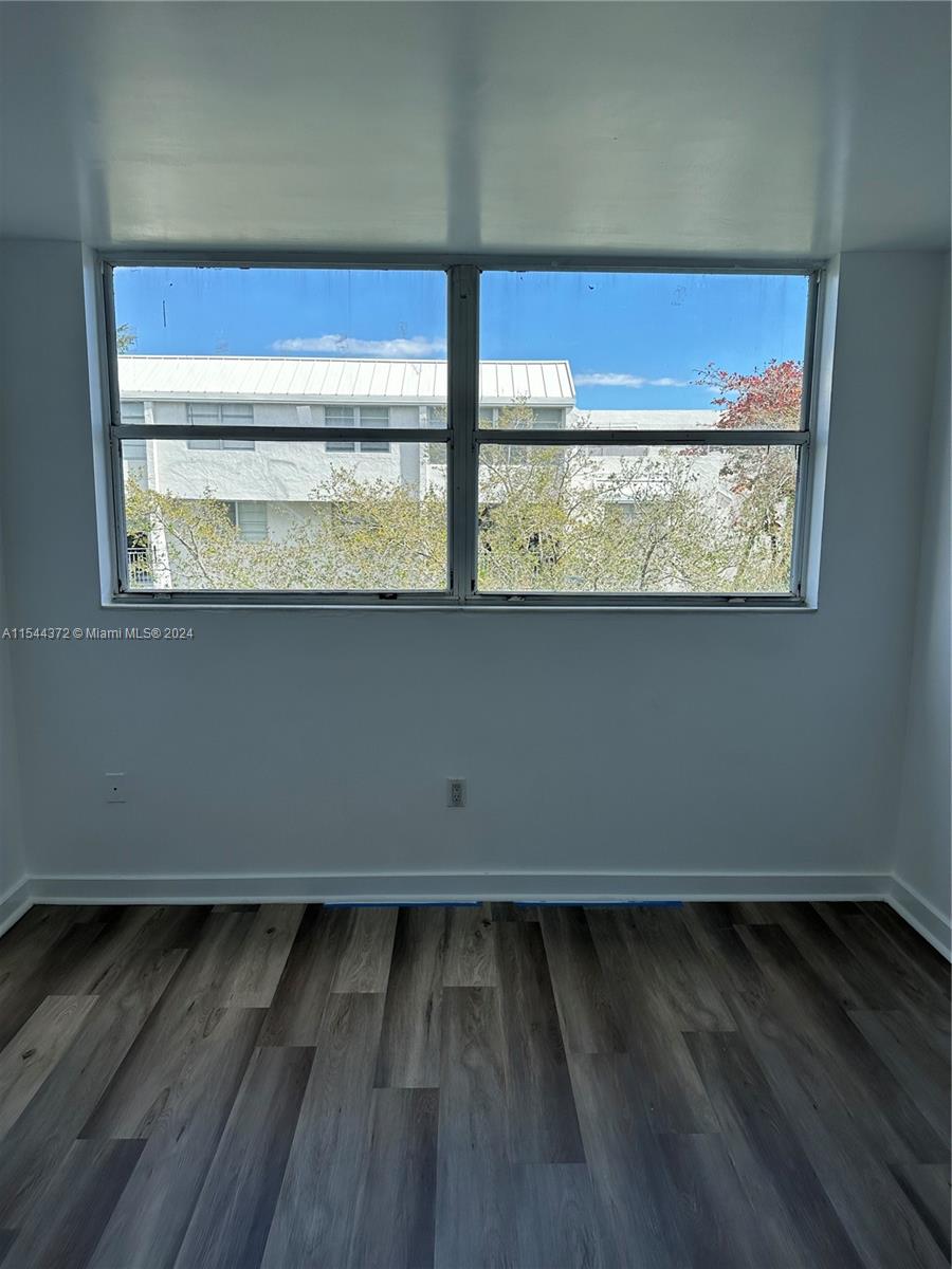 Nirvana Condominiums Miami, FL 33138 - Photo 8 of 13