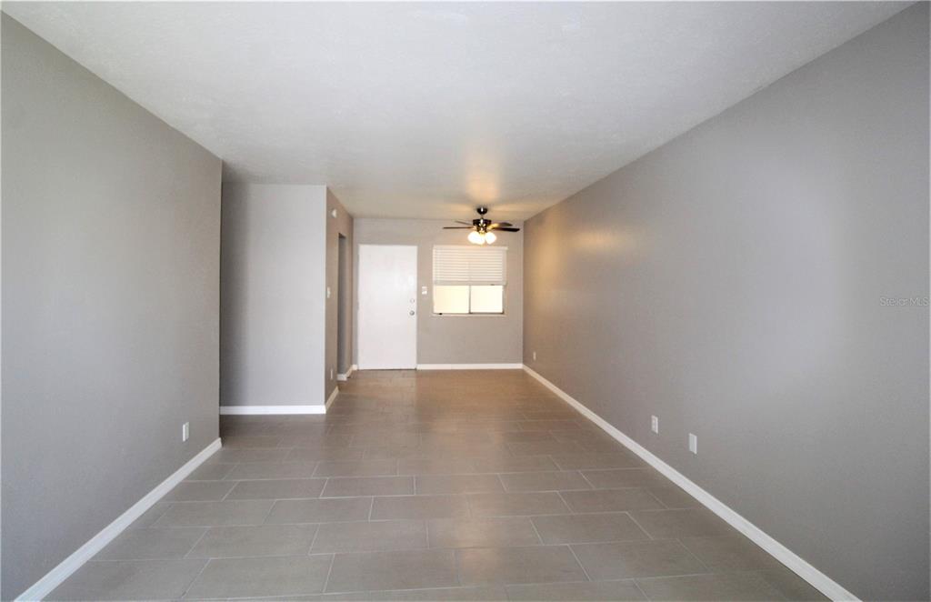 3001 Bee Ridge Road, Unit 219 Sarasota, FL 34239 - Photo 4 of 19