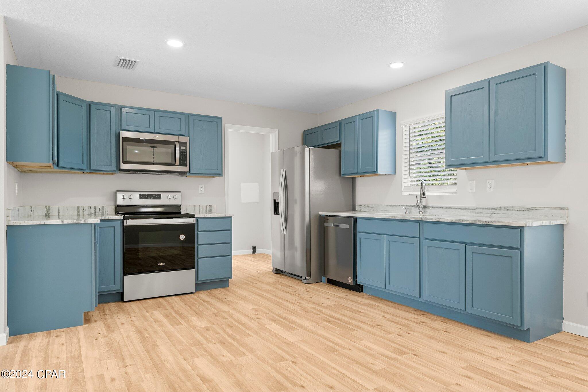 9027 Roadrunner Road Youngstown, FL 32466 - Photo 17 of 25 Gallery Image 17