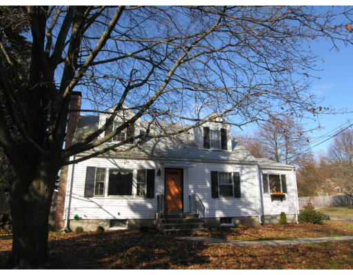 87 Hartwell Road Bedford, MA 01730 - Photo 1 of 14 Gallery Image 1