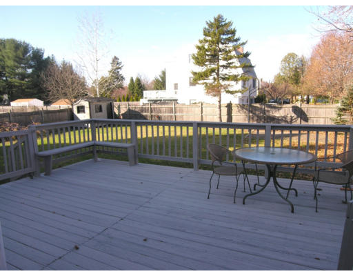 87 Hartwell Road Bedford, MA 01730 - Photo 13 of 14 Gallery Image 13