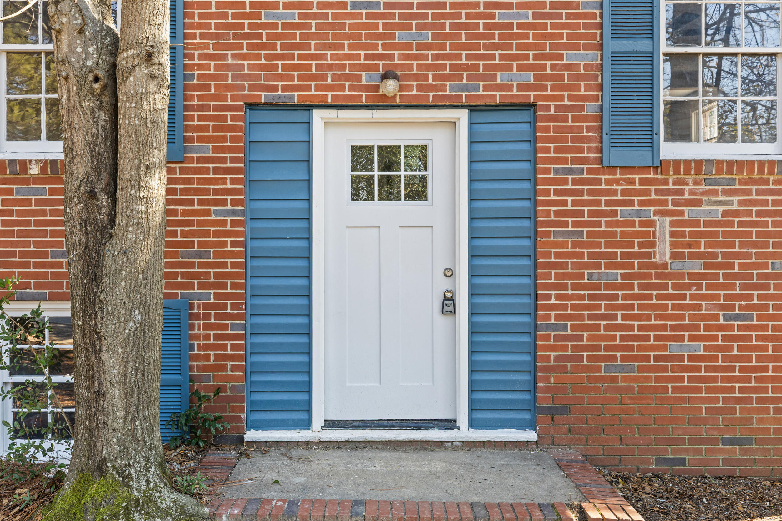 3328 Vaucluse Road Aiken, SC 29801 - Photo 3 of 26 2026-02-09_3328_vaucluse_rd-srm-04