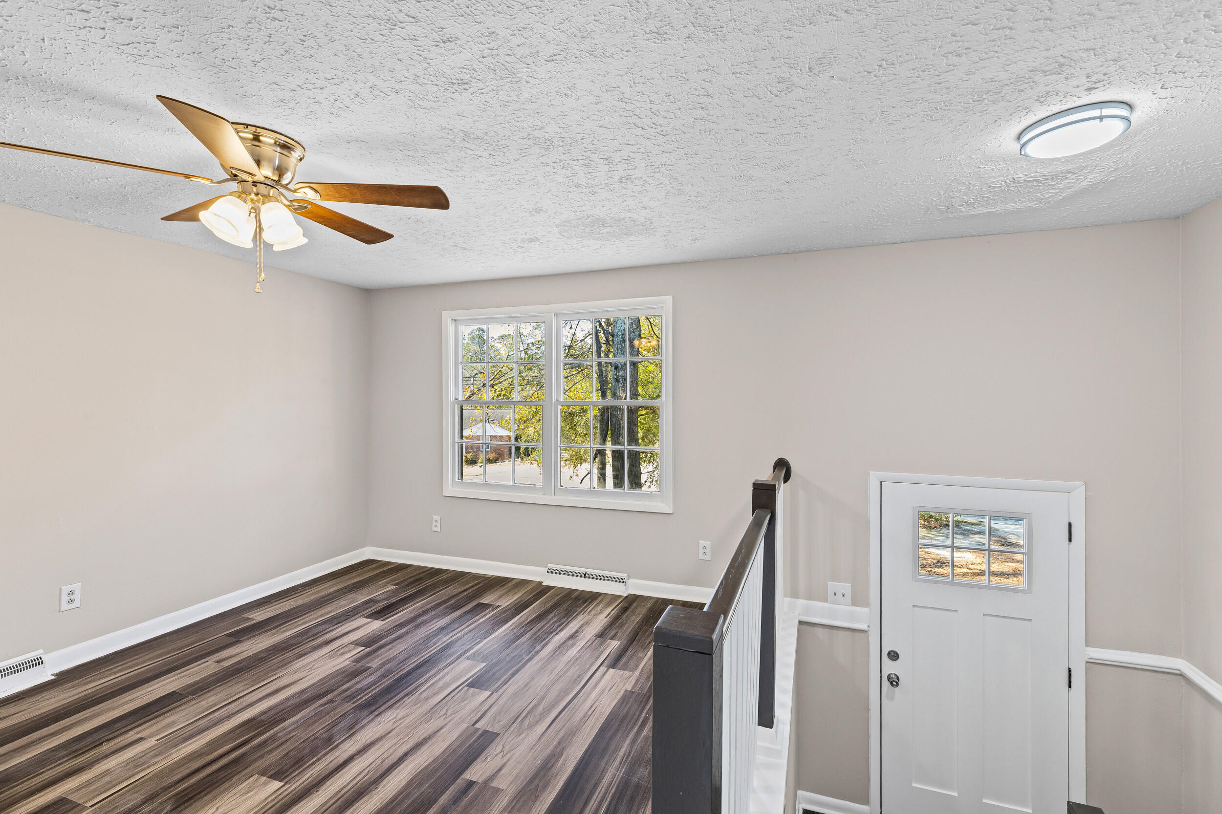 3328 Vaucluse Road Aiken, SC 29801 - Photo 8 of 26 2026-02-09_3328_vaucluse_rd-srm-09