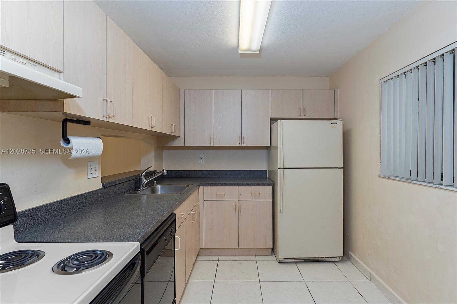 8760 Southwest 133rd Avenue Road, Unit 301 Miami, FL 33183 - Photo 4 of 32
