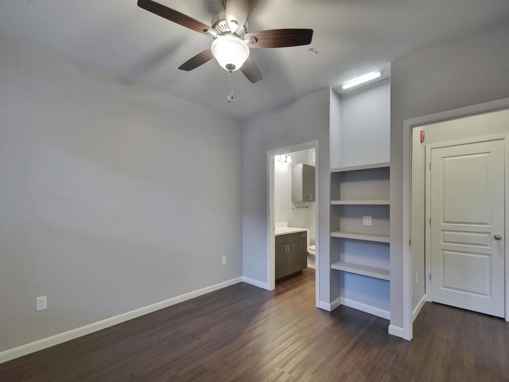 2822 Rio Grande Street, Unit 204 Austin, TX 78705 - Photo 7 of 27