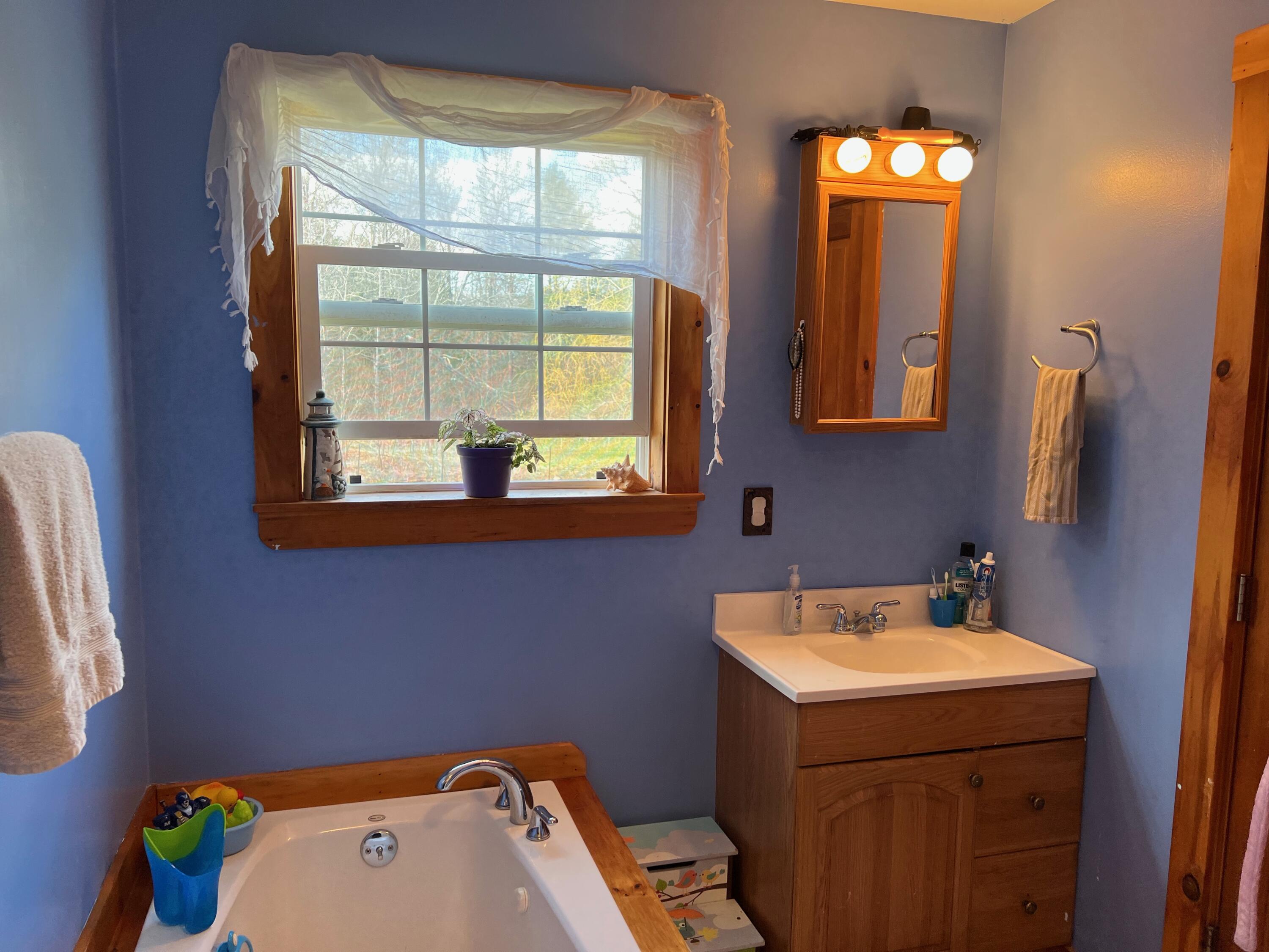 2770 Washington Road Waldoboro, ME 04572 - Photo 12 of 39 IMG_4350