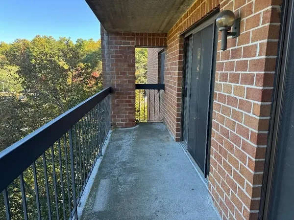 $3,500 | 289 Elm Street, Unit U 61, Medford, MA 02155