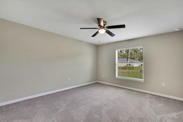 $1,900 | 17677 Southwest 114 Street, Dunnellon, FL 34432