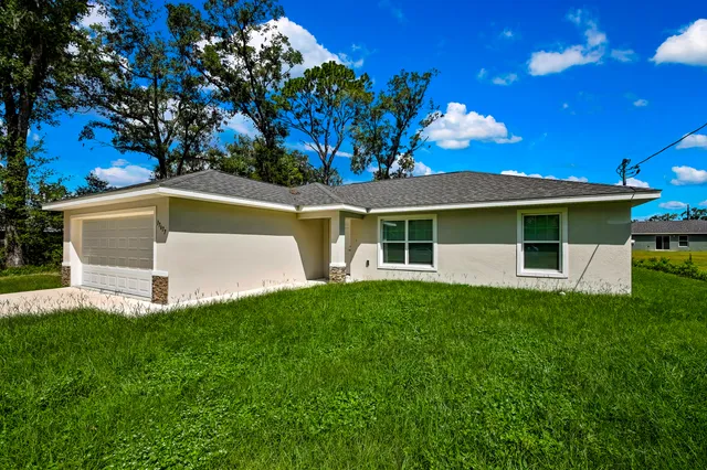 $1,900 | 17677 Southwest 114 Street, Dunnellon, FL 34432