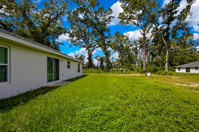 $1,900 | 17677 Southwest 114 Street, Dunnellon, FL 34432