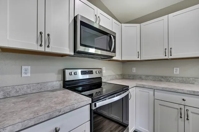 $1,900 | 17677 Southwest 114 Street, Dunnellon, FL 34432