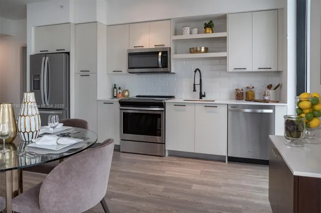 $4,687 | 221 Southwest 12th Street, Unit 1718, Miami, FL 33130