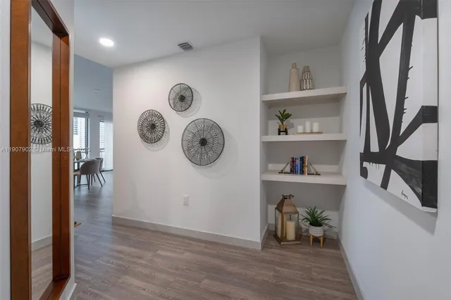 $4,687 | 221 Southwest 12th Street, Unit 1718, Miami, FL 33130