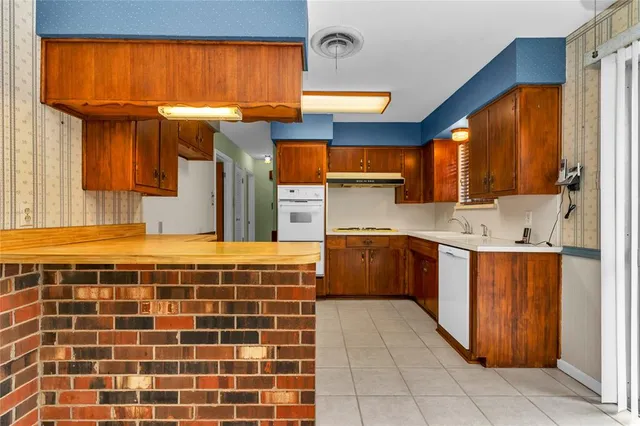 $205,000 | 1301 Rose Avenue, Cleburne, TX 76033