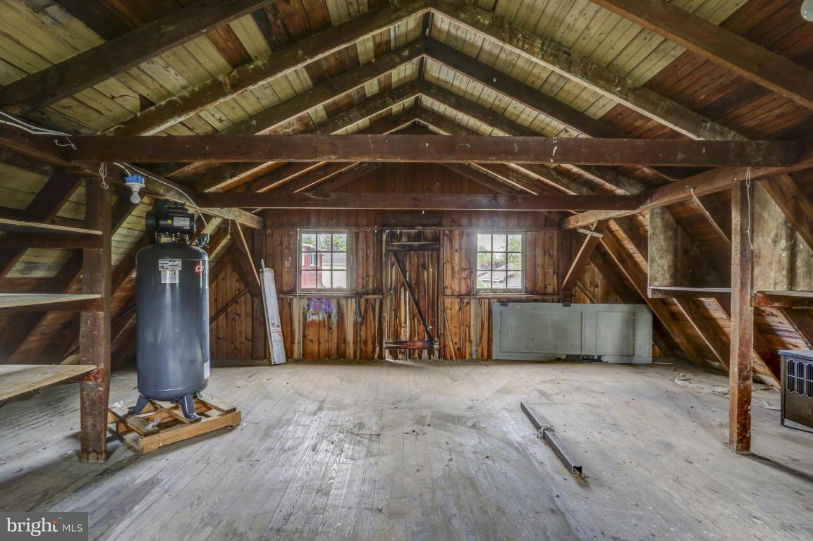 818 Village Road Lancaster, PA 17602 - Photo 12 of 50 Gallery Image 12