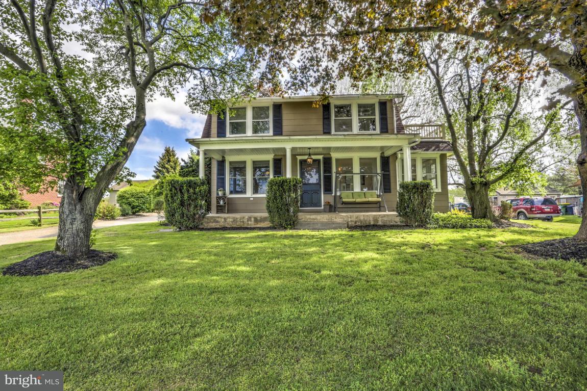 818 Village Road Lancaster, PA 17602 - Photo 3 of 50 Gallery Image 3