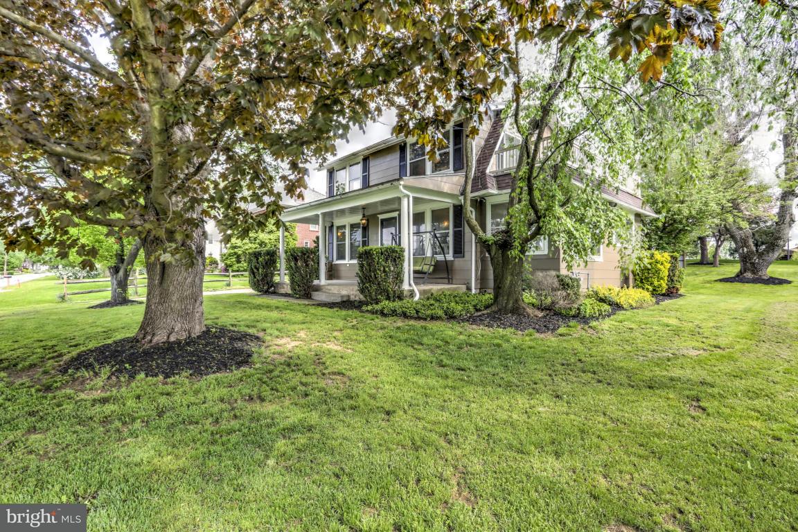 818 Village Road Lancaster, PA 17602 - Photo 4 of 50 Gallery Image 4