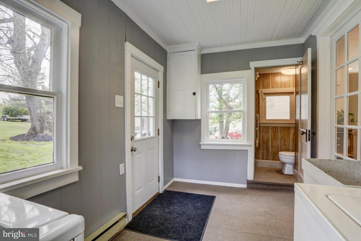 818 Village Road Lancaster, PA 17602 - Photo 34 of 50 Gallery Image 34