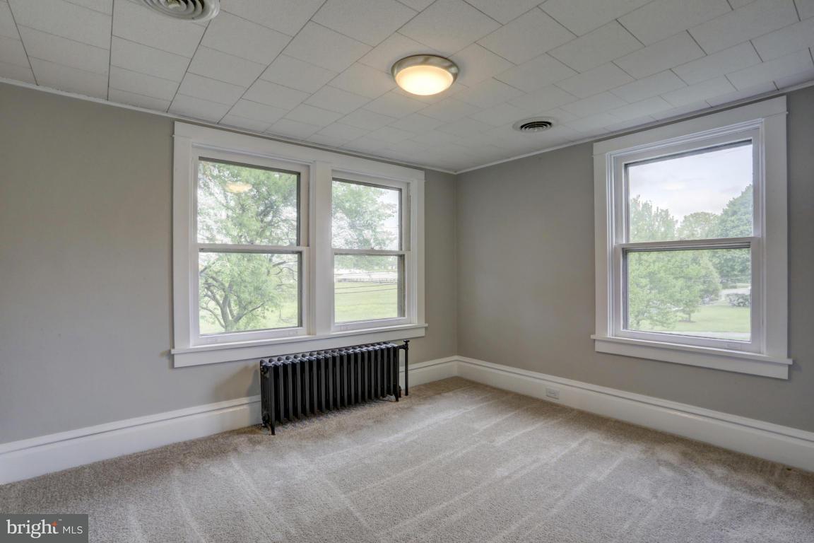 818 Village Road Lancaster, PA 17602 - Photo 43 of 50 Gallery Image 43