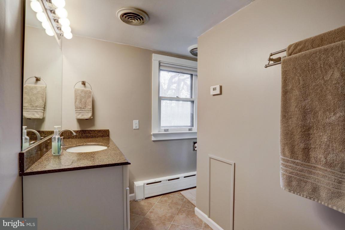 818 Village Road Lancaster, PA 17602 - Photo 48 of 50 Gallery Image 48