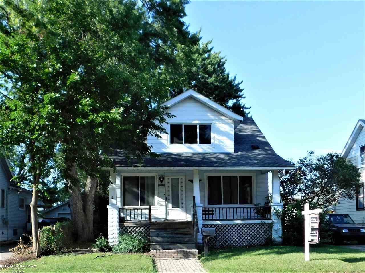 15115 Charles R Avenue Eastpointe, MI 48021 - Photo 14 of 14