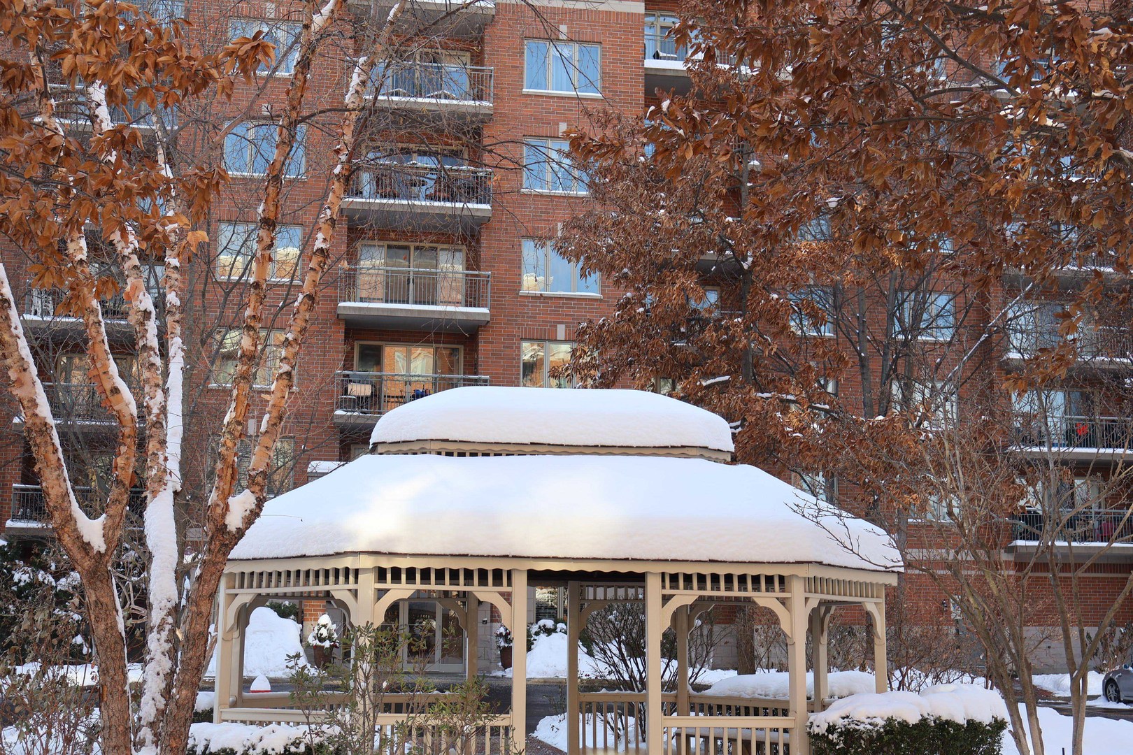 390 Western Avenue, Unit 702 Des Plaines, IL 60016 - Photo 19 of 19 front view of a building