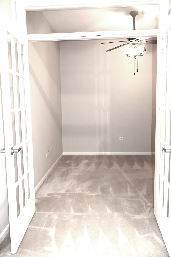 390 Western Avenue, Unit 702 Des Plaines, IL 60016 - Photo 8 of 19 a view of a closet