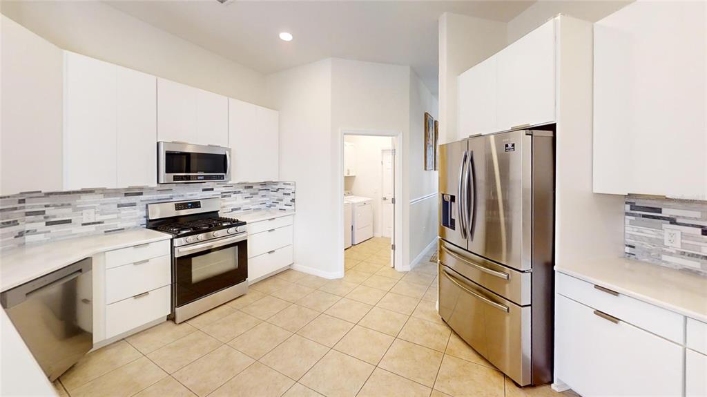 8328 Southwest 84th Place Road Ocala, FL 34481 - Photo 11 of 41