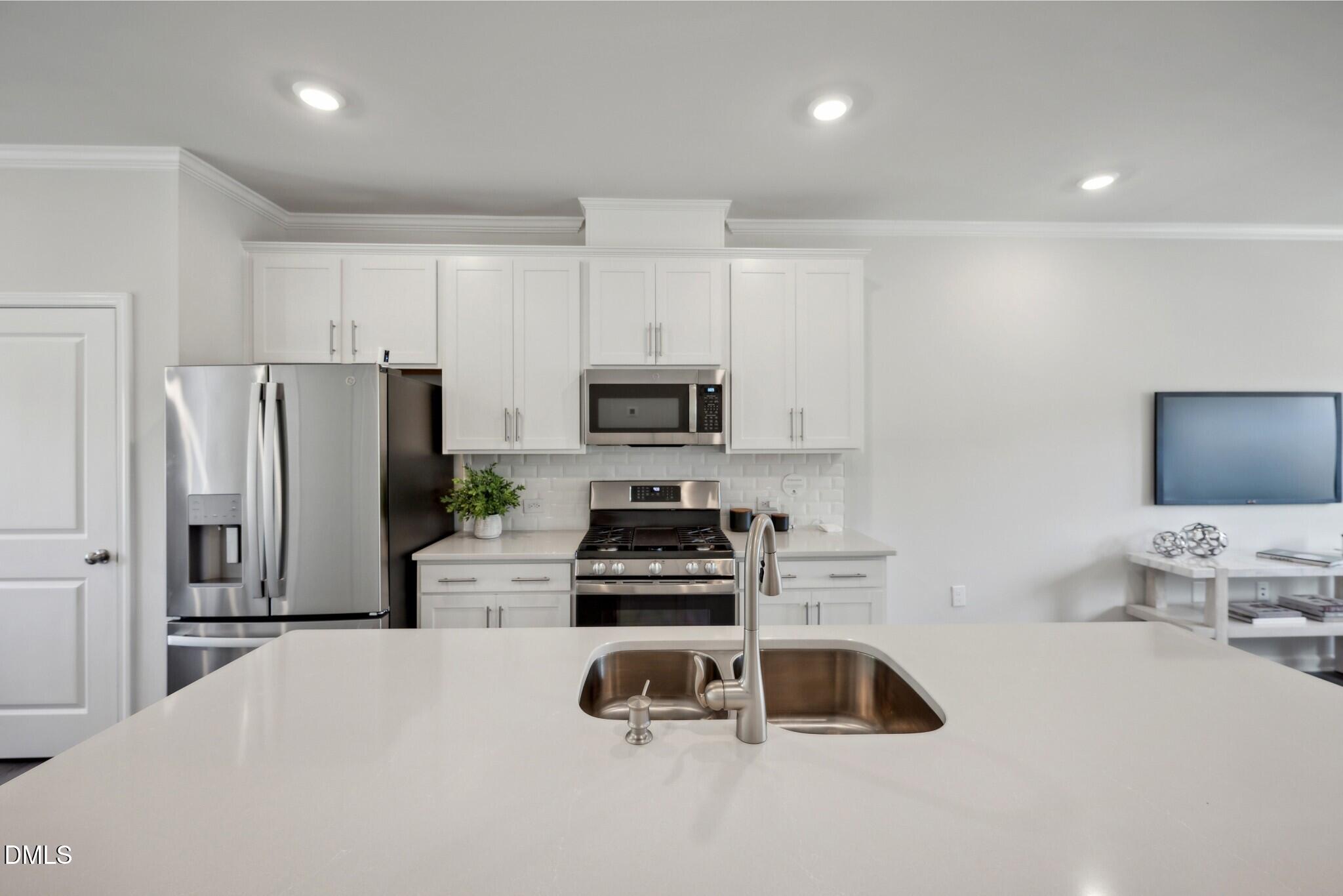 2495 Tonoloway Drive Raleigh, NC 27610 - Photo 9 of 43 SUN_TraceOldeTowne_Pic_Meredith_10