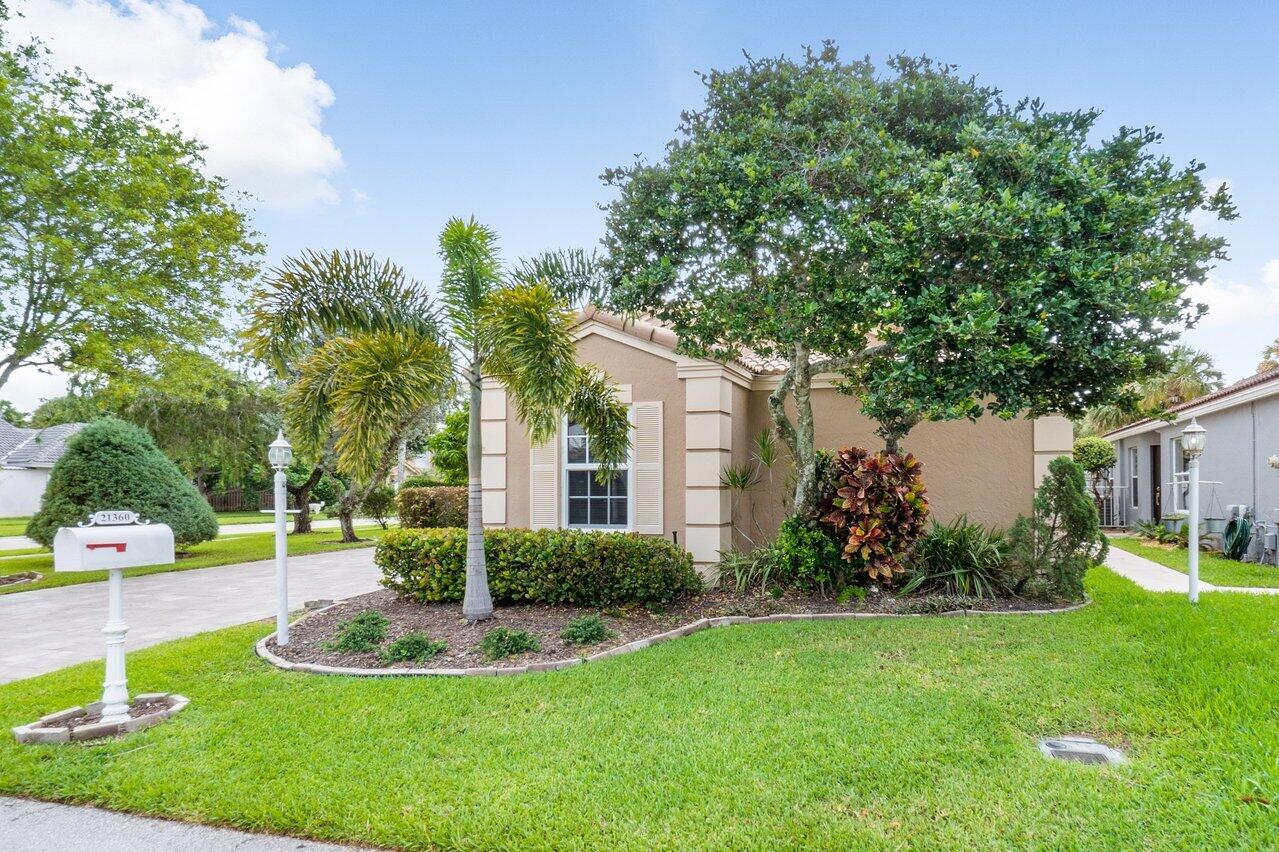 21360 Sawmill Court Boca Raton, FL 33498 - Photo 4 of 42 Exterior front