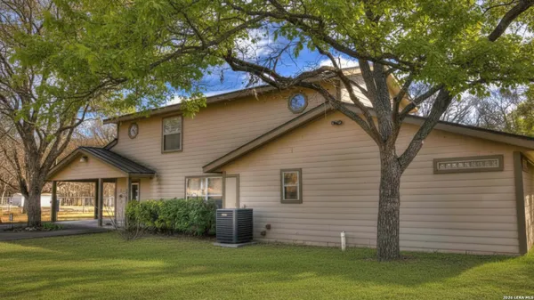 $800,000 | 6496 Highway 83, Leakey, TX 78873
