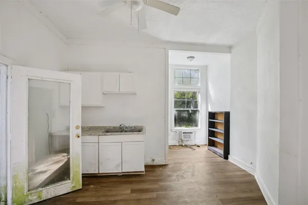 $249,900 | 242 Bishop Street, Livingston, TX 77351